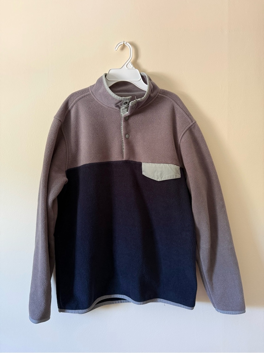 Men's Two-Tone Crewneck Pullover - Gray & Navy